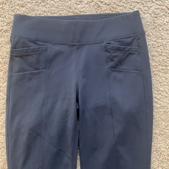 Athleta Metro Classic Gray Yoga Pants - Picture 3 of 9